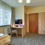 Abak Oda ve Kahvaltı 3*