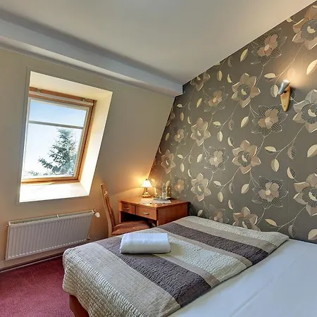 Abak Bed & Breakfast 3*